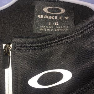 ❣️ Men’s Oakley Quarter Zip